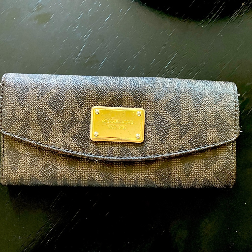 Michael Kors trifold wallet